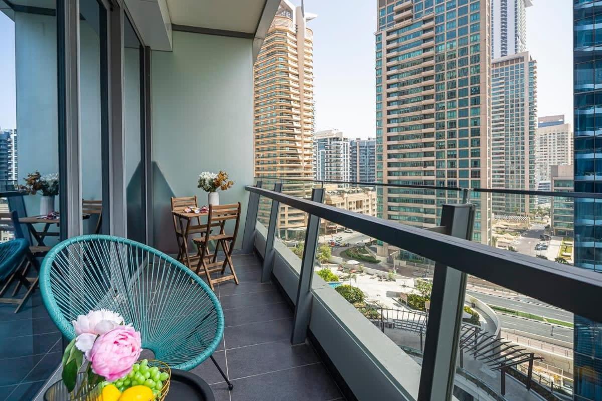 Frank Porter - Silverene Tower B Dubai Exteriör bild