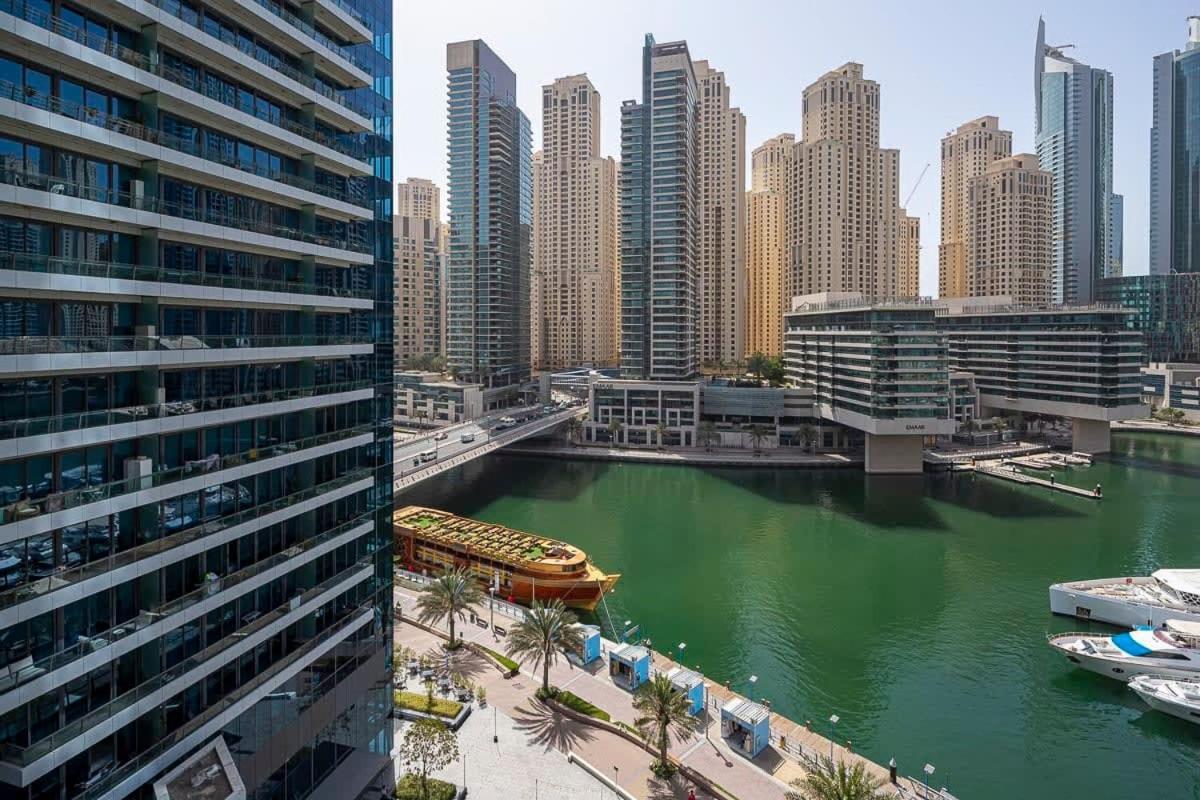 Frank Porter - Silverene Tower B Dubai Exteriör bild